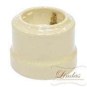 Розетка с заземлением слоновая кость Lindas 35009