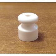 Изолятор пластиковый белый 24*18