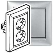 Legrand Valena Алюминий Розетка 2-ая с/з литая 770100*