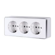 Розетка тройная с заземлением Gallant (белая) W5073101