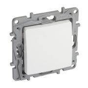 Legrand Etika Белый Переключатель промежуточный винт. клеммы, 10A 672209