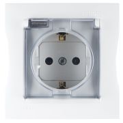 Simon 15 Белая Розетка 1-ая с/з с крышкой с защитными шторками, IP44 (в сборе с рамкой)