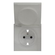 Лицевая панель для розетки 2к+з с крышкой платина