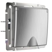 W1171209/ Розетка влагозащ. с зазем. с защит. крышкой и шторками (cеребряный рифленый)