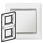 Legrand Valena Белый/Серебряный штрих Рамка 2-ая вертикал. 770496