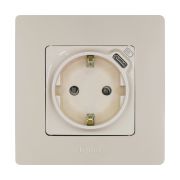 Legrand Etika Слоновая кость Розетка с/з со шт. 16А 250В с USB тип C 1500мА 7,5Вт безвинтовой зажим