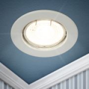 ST1 SWH Встраиваемый светильник штампованный ЭРА MR16 GU5.3 белый матовый