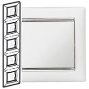 Legrand Valena Белый/Серебряный штрих Рамка 5-ая вертикал. 770499